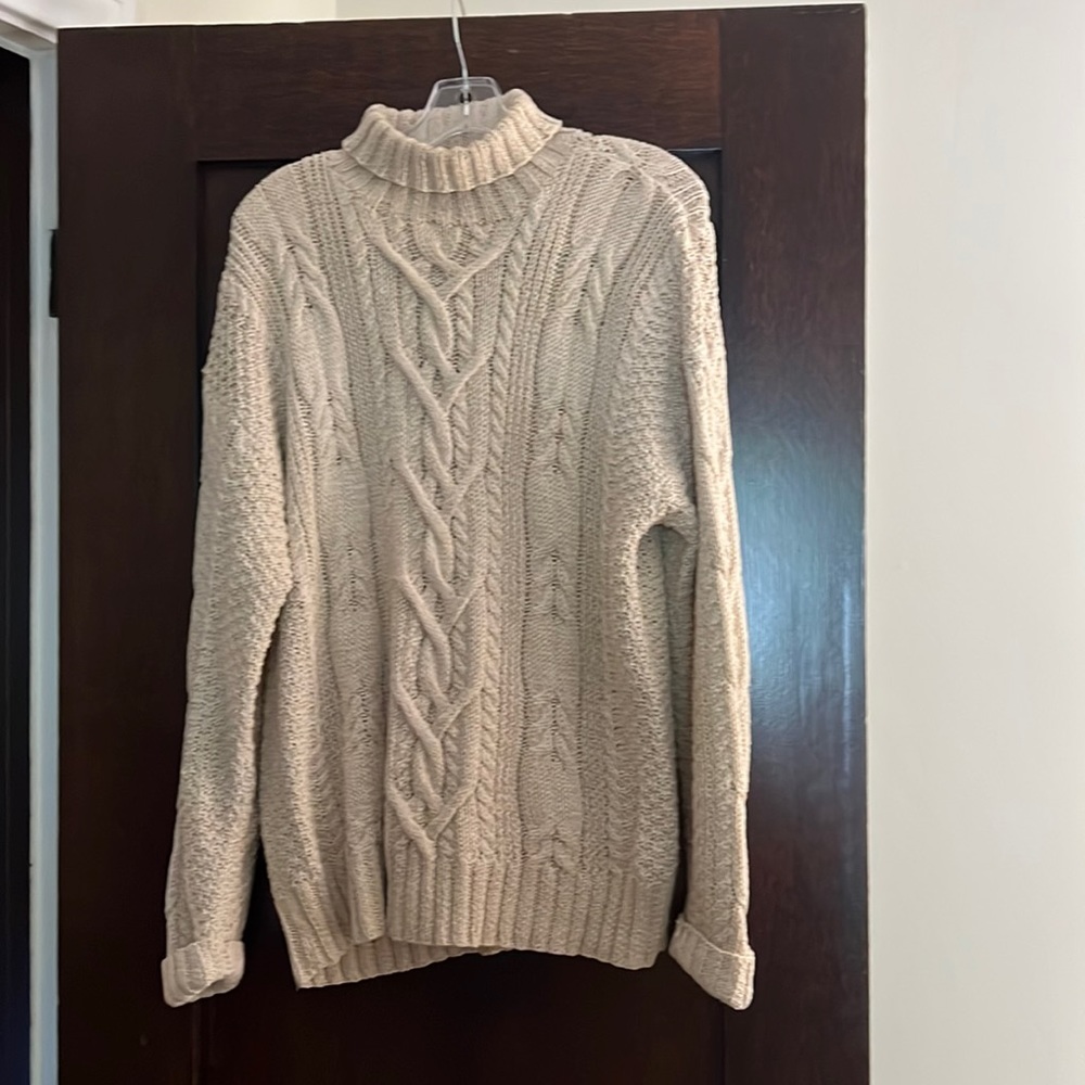 Gap hand knitted cable sweater